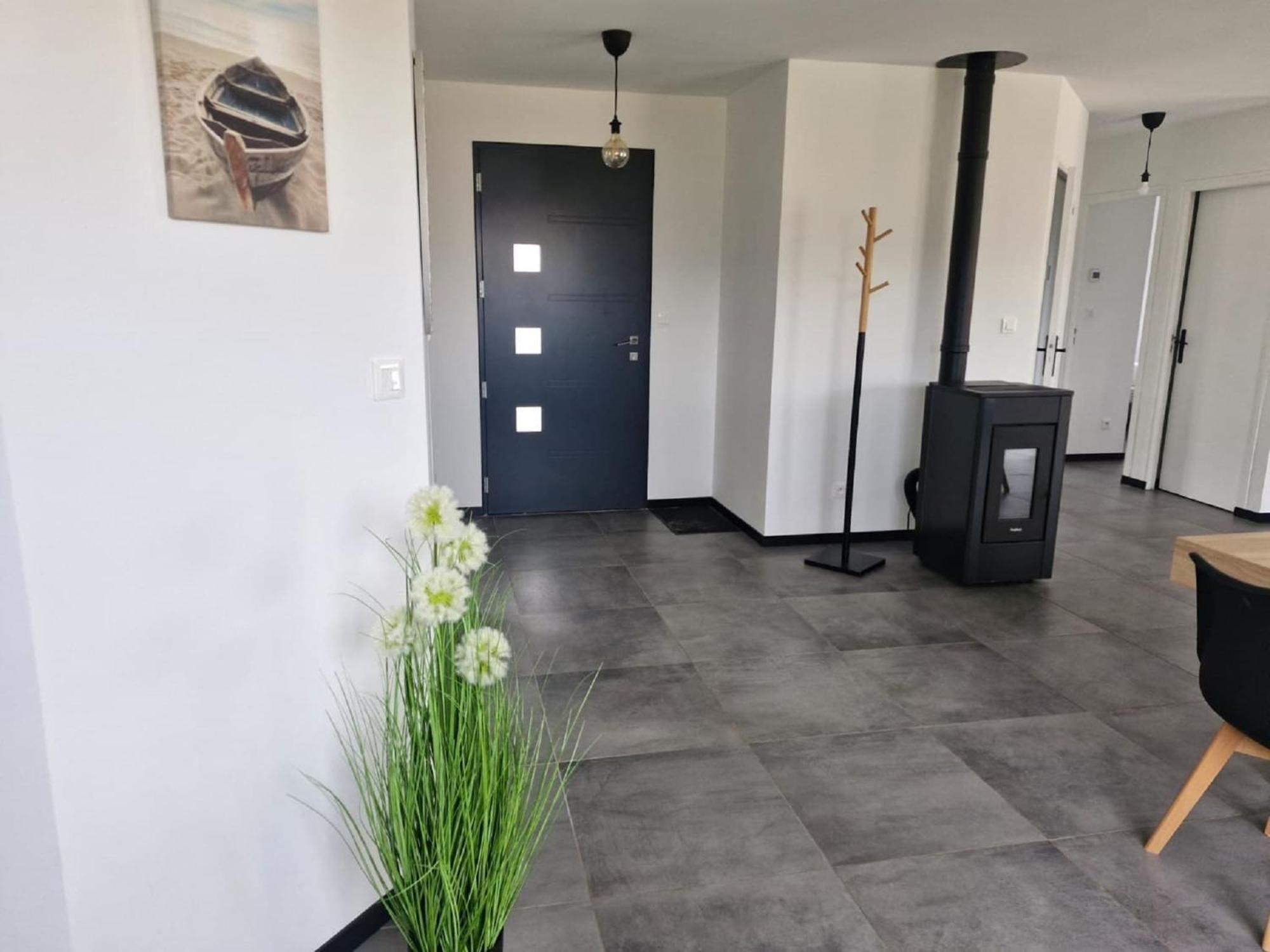 Saint-Germain-sur-Ay Attractive Holiday Home Near The Normandy Beach מראה חיצוני תמונה